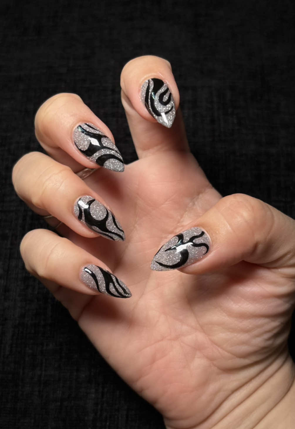@𝕭𝖗𝖎𝖌𝖎𝖙𝖙𝖊 🦇