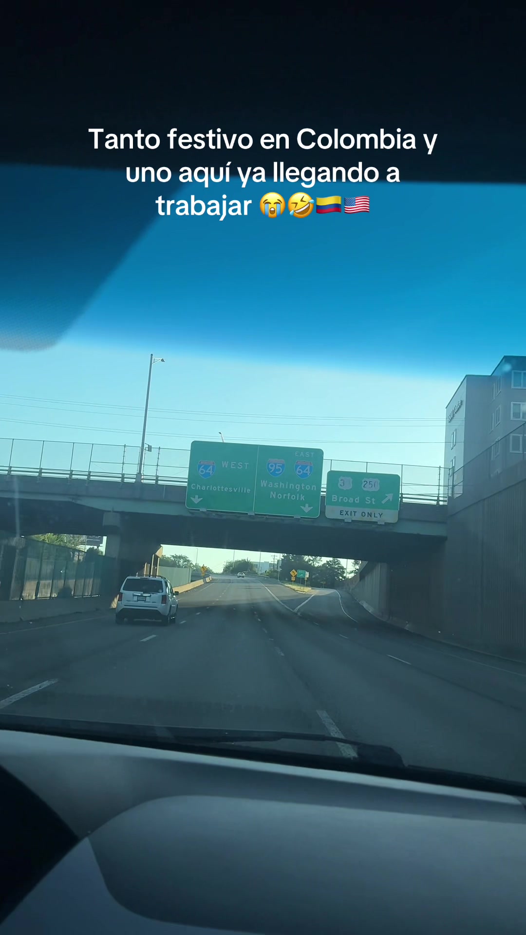 @Laura J🇨🇴🇺🇸✨