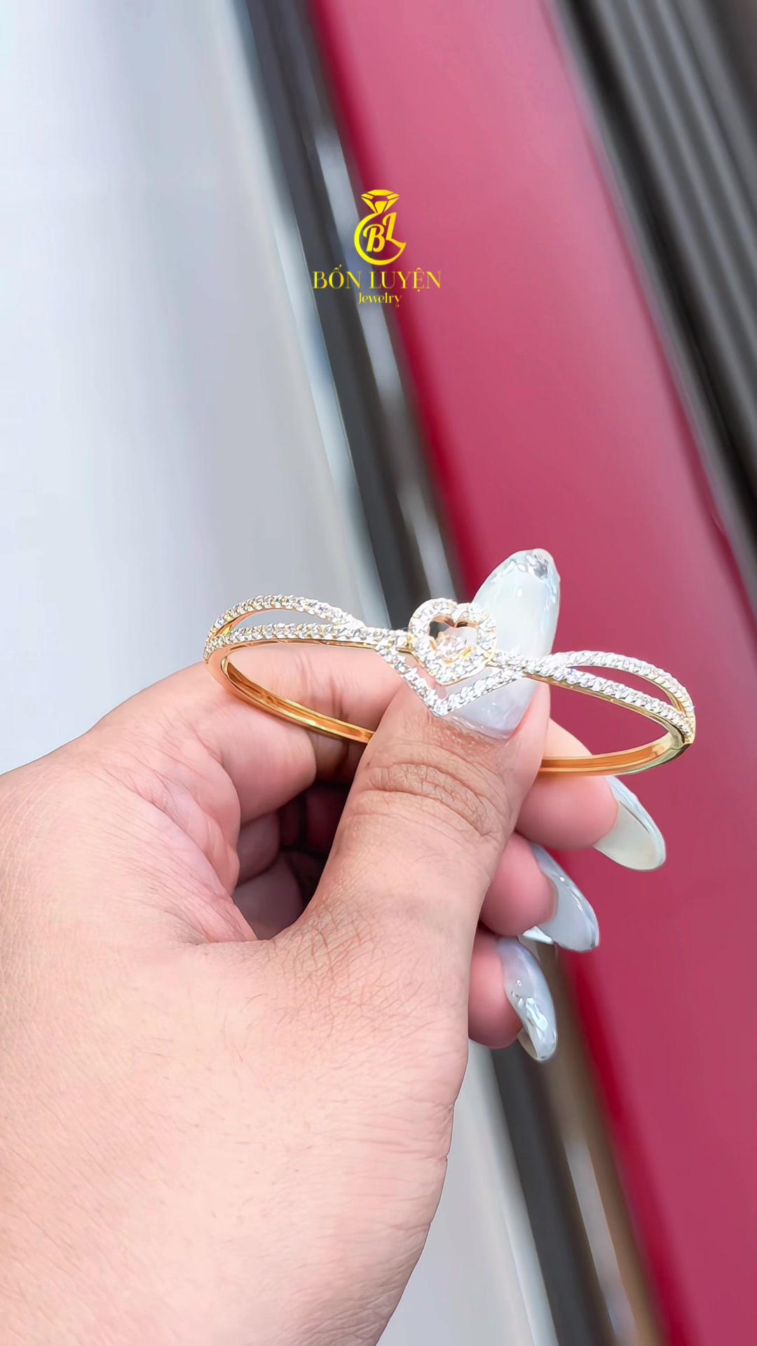 @Bốn Luyện Jewelry