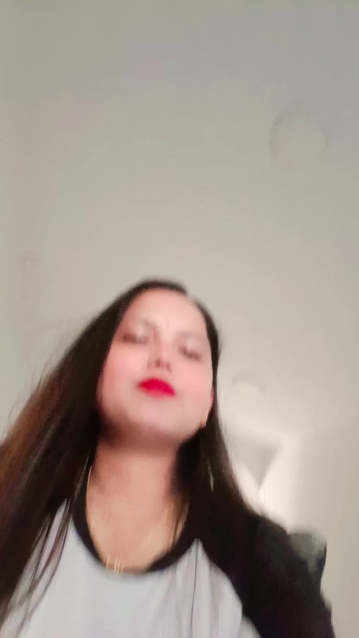 @NeeShu👸🥀