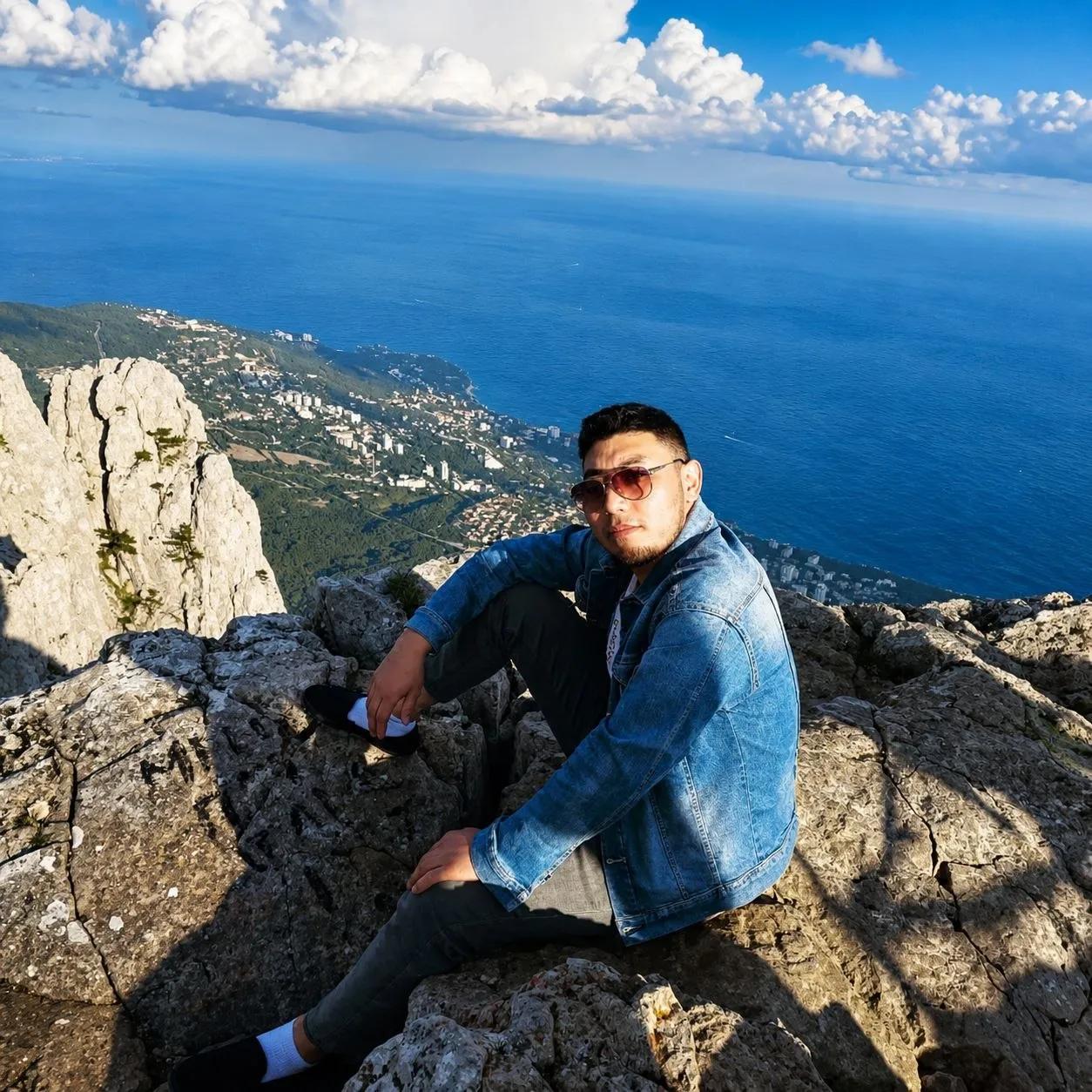 @almazmyrza_09🇰🇬
