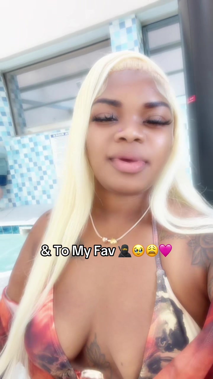 @kaylaaofcourse