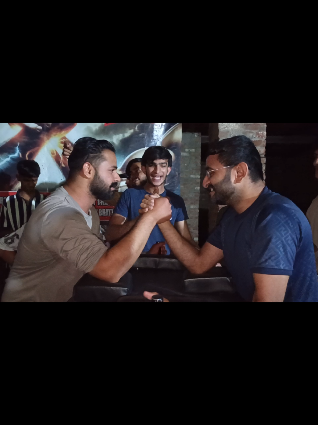 @Ghop Dhop Arm Wrestling