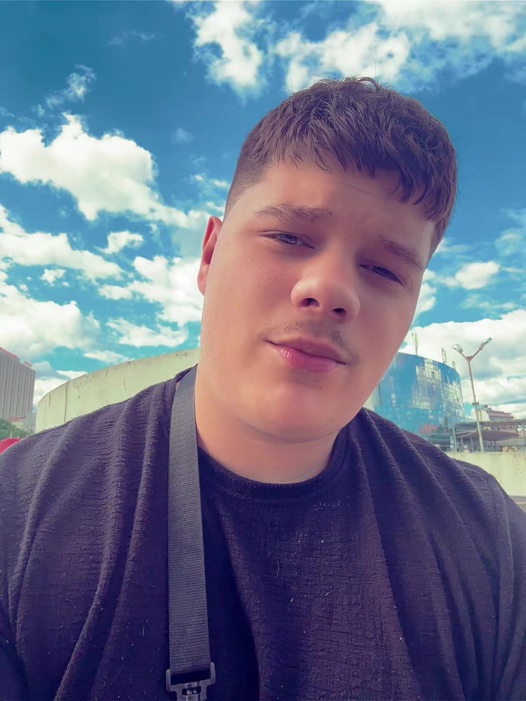 @Алекс😁❤️