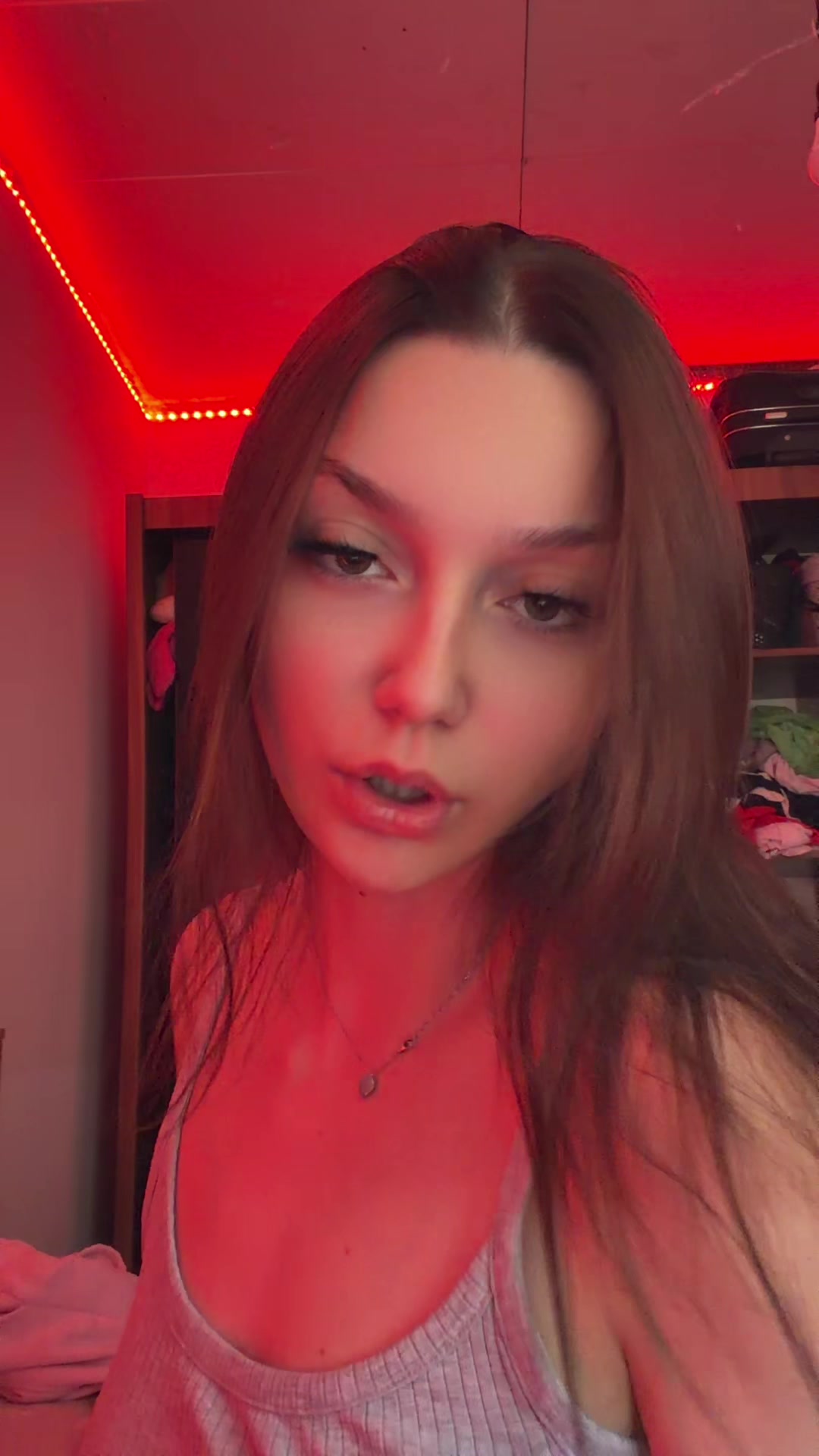 @ꨄ