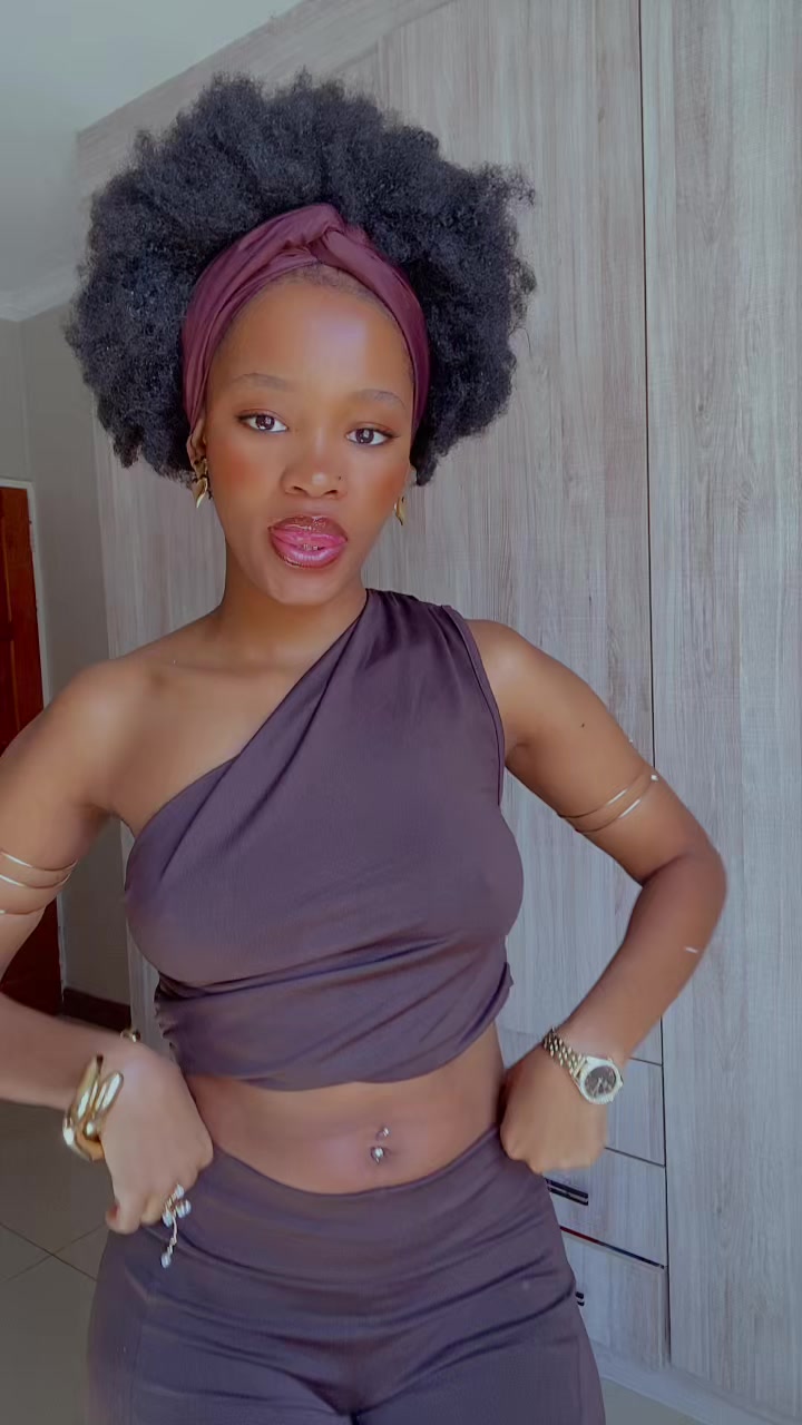 @LAHLAH COMFIE 🇧🇼💋