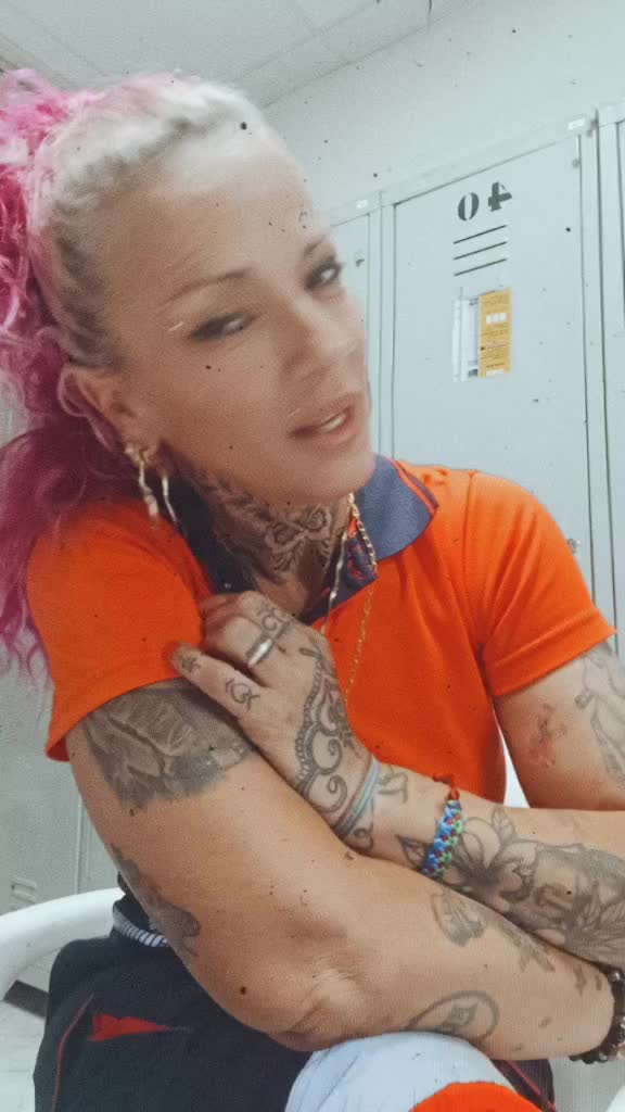 @laxoxo