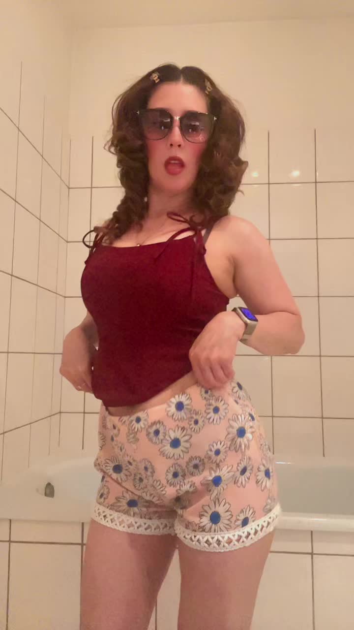 @Isabelita