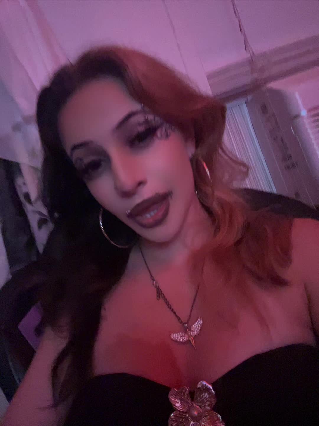 @Tiffany🥀