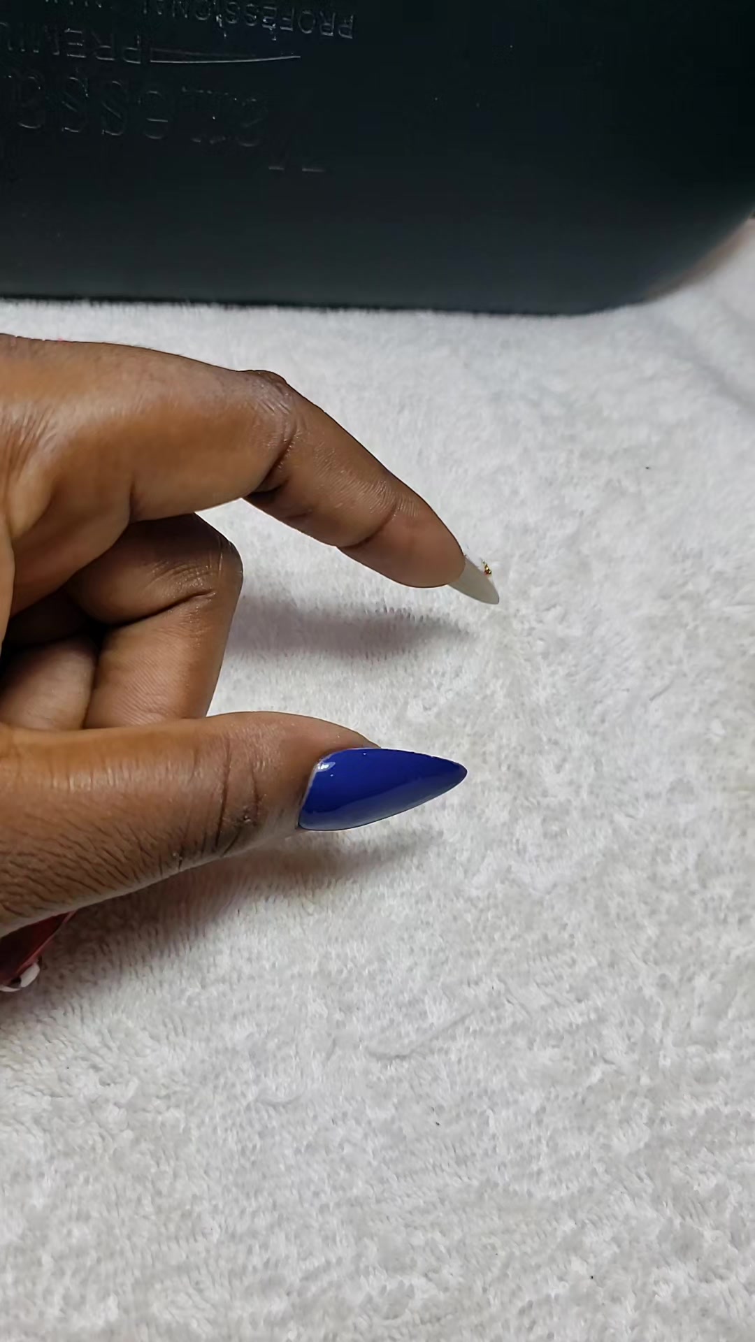@Ni'art & Fashion 😍🐝💵💲♏🦂
