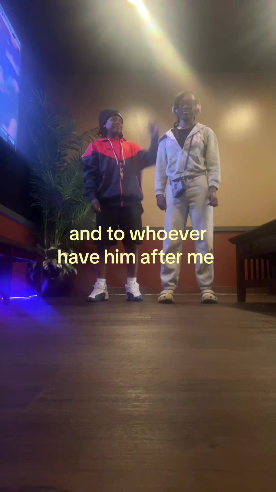 @thequeenduhh__