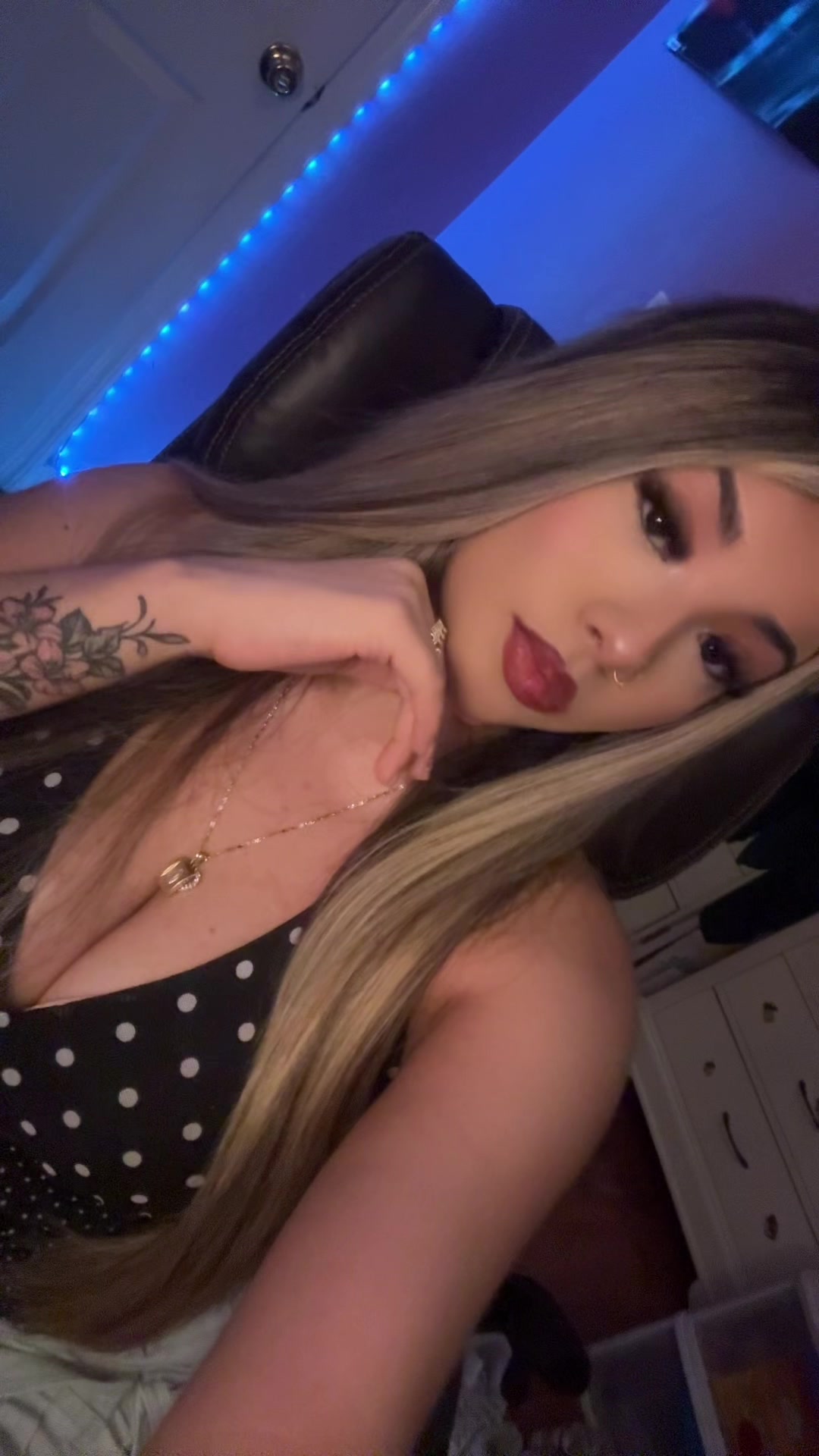 @&pound;mi1yy