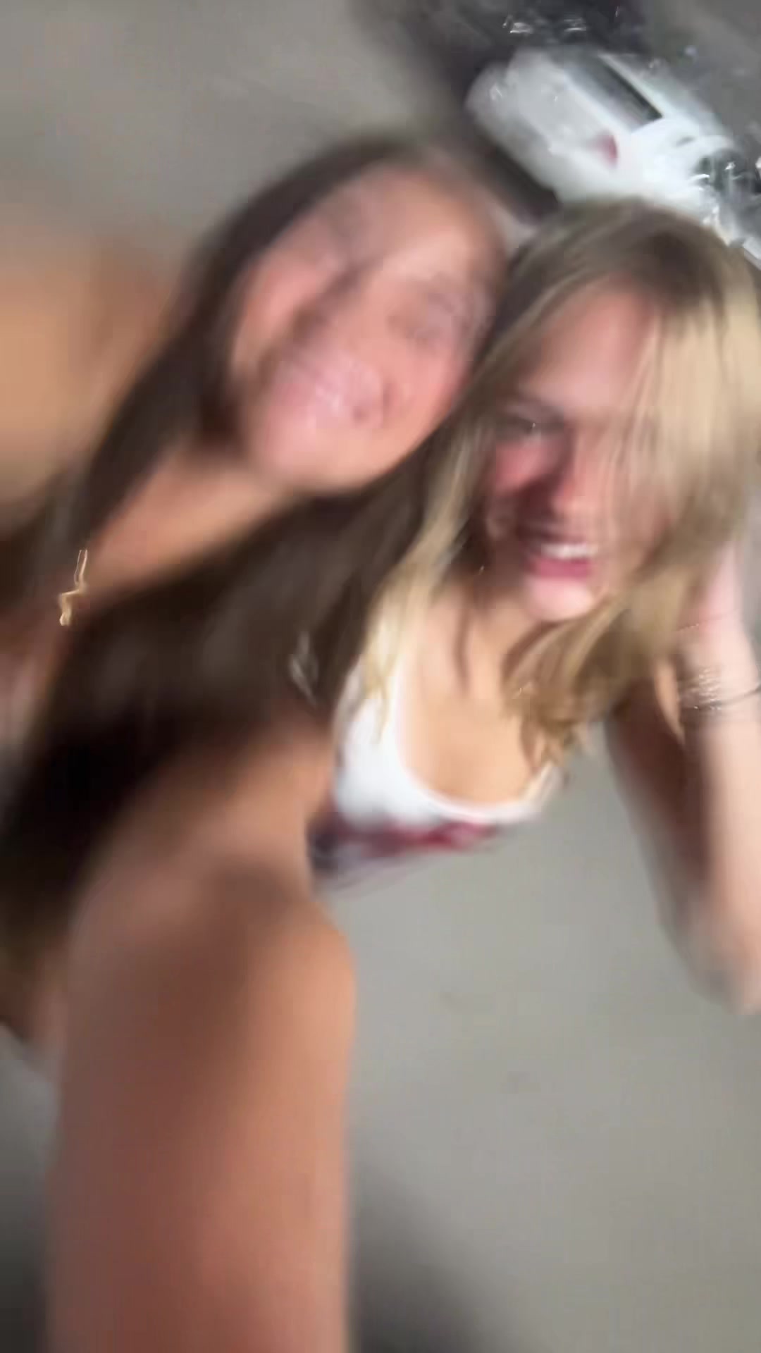 @Clara