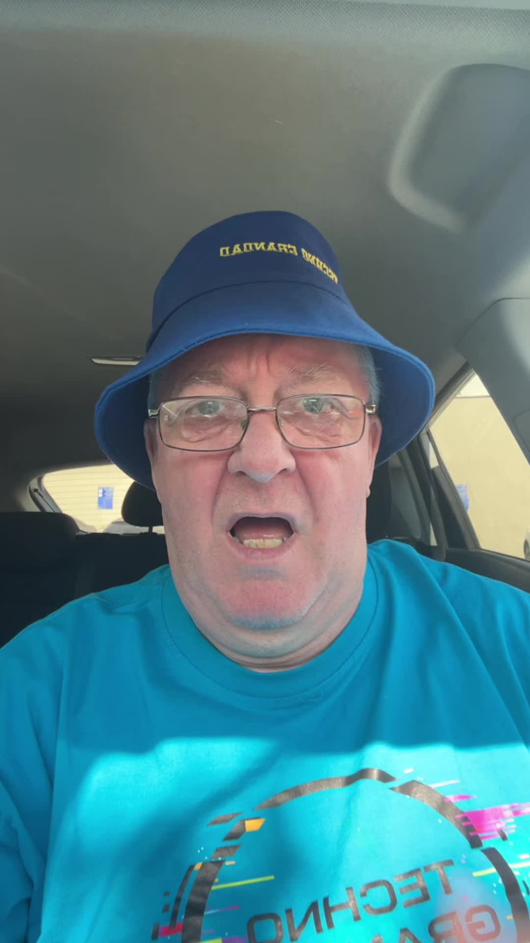 @TECHNO GRANDAD