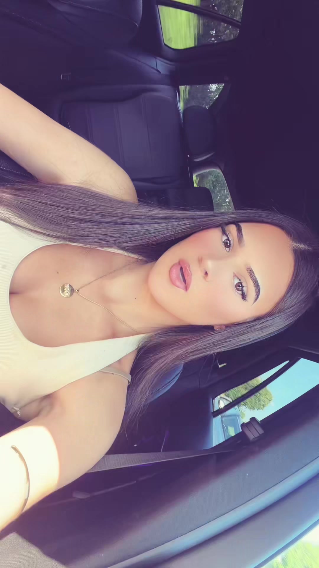 @𝑨𝒍𝒆𝒔𝒊𝒂