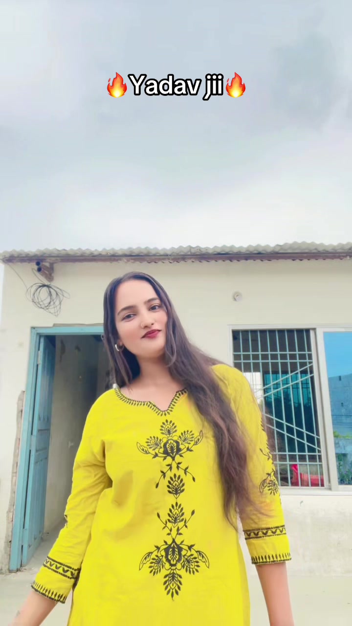 @Yadav girl🔥