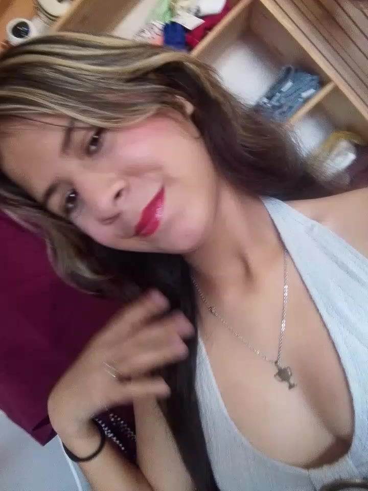 @estefani &Gabriel 💂🏻&zwj;♀️+👸🏻