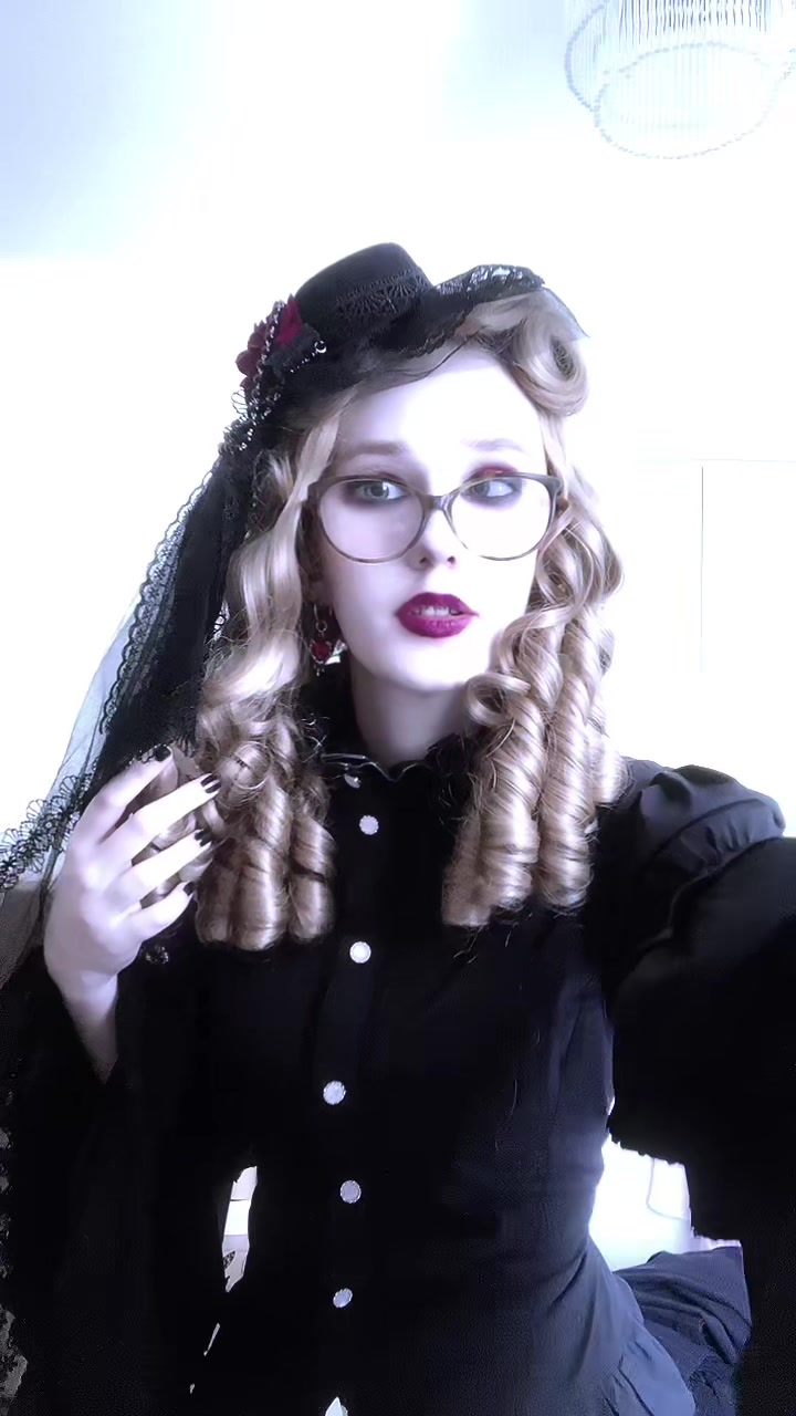 @Ella ⍟ 9&frac34;