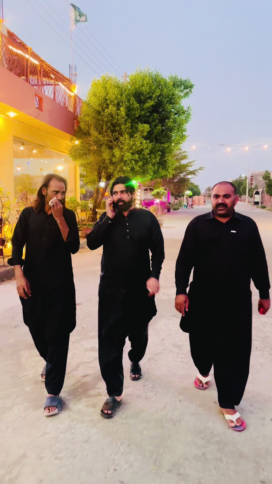 @Ulfat Bhatti