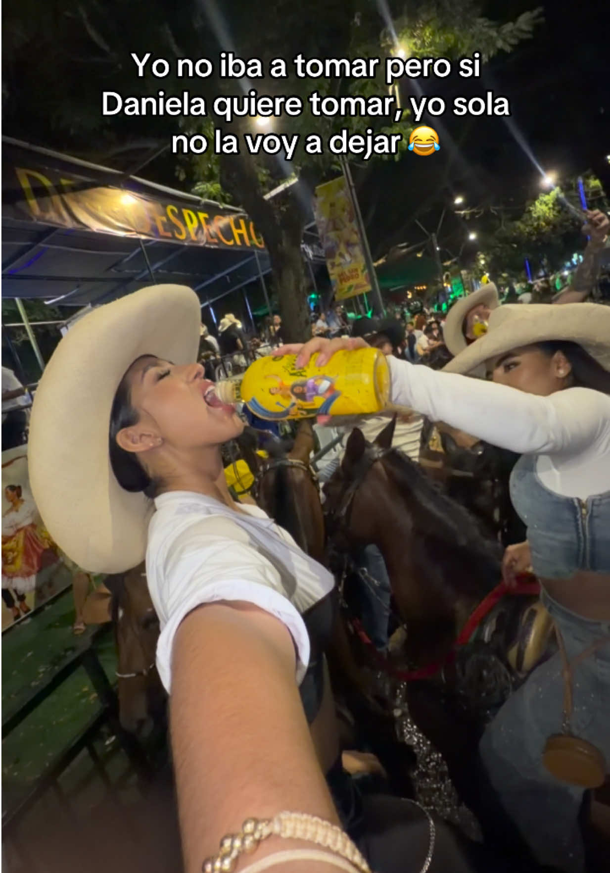 @Isabela Bola&ntilde;os