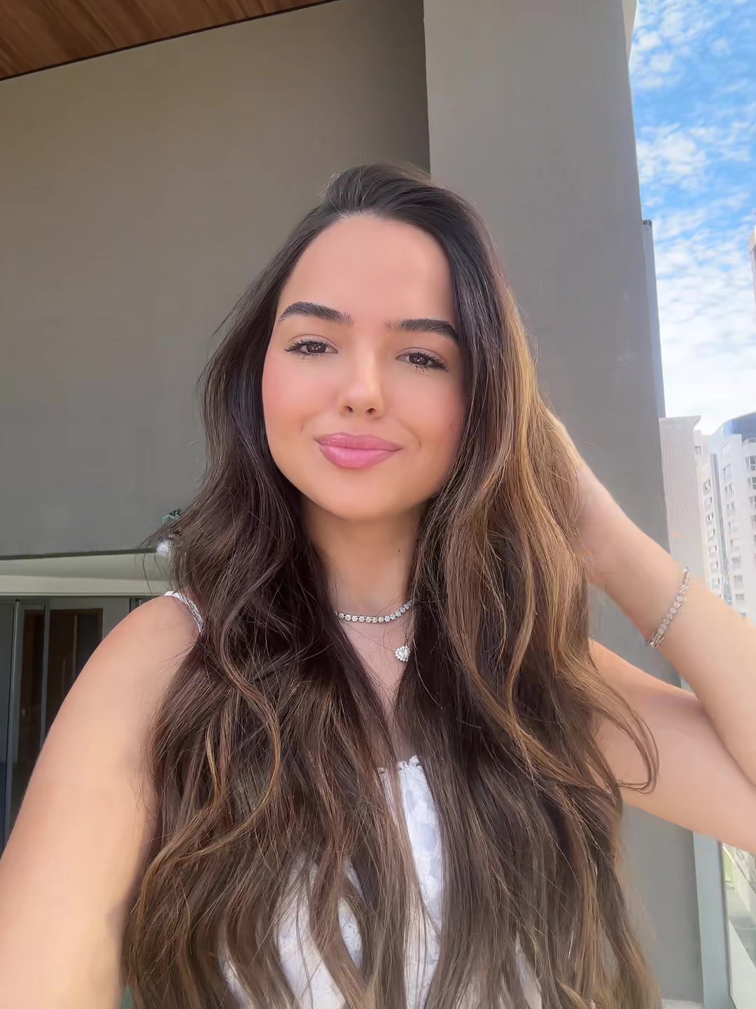 @Lara