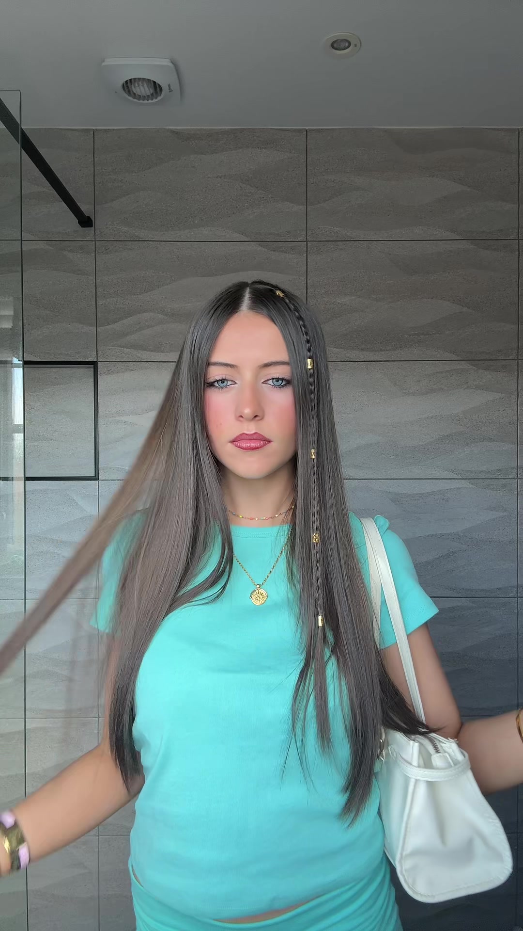 @carys_murphy