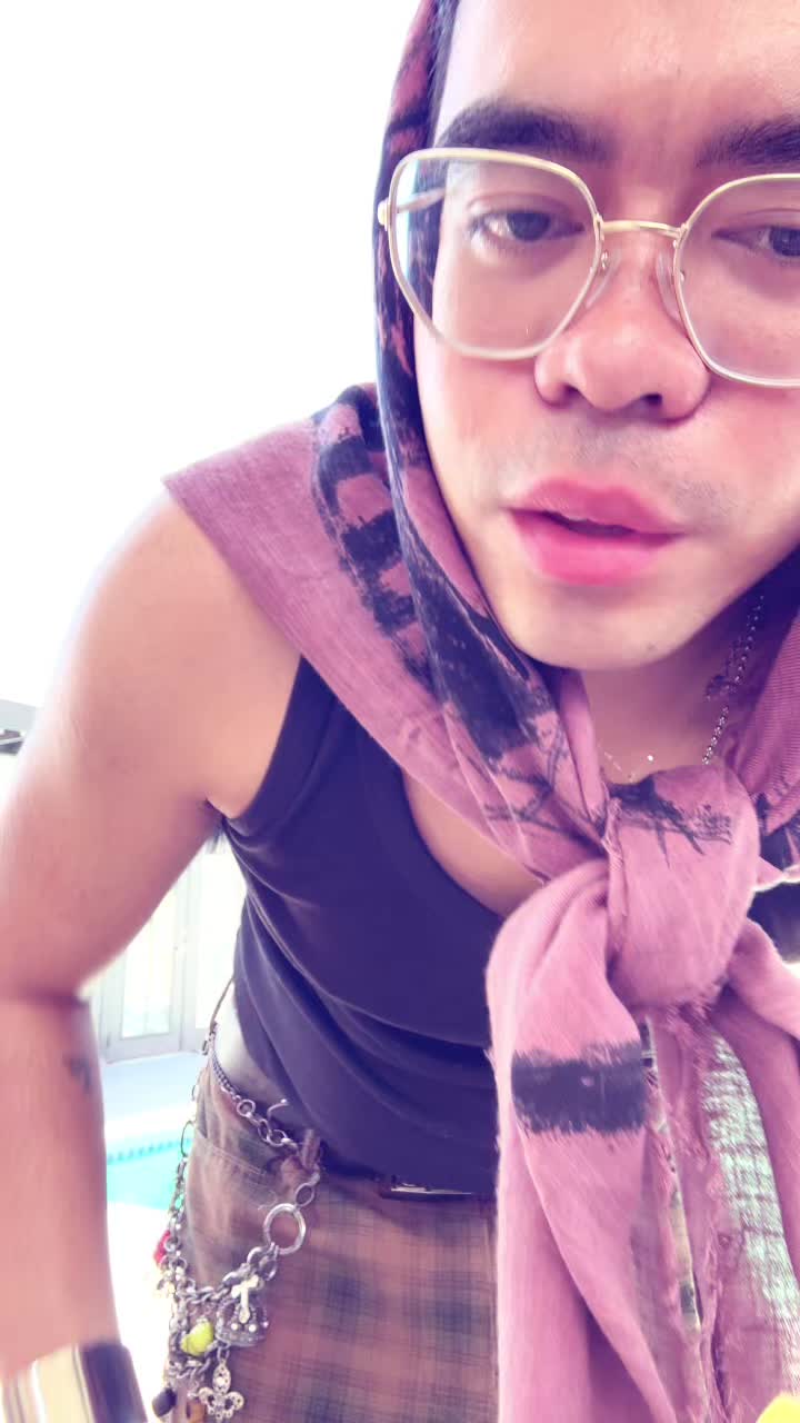 @Bez
