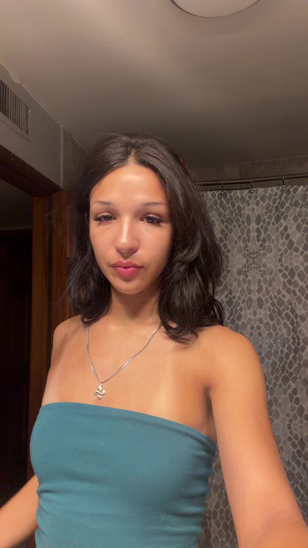 @️