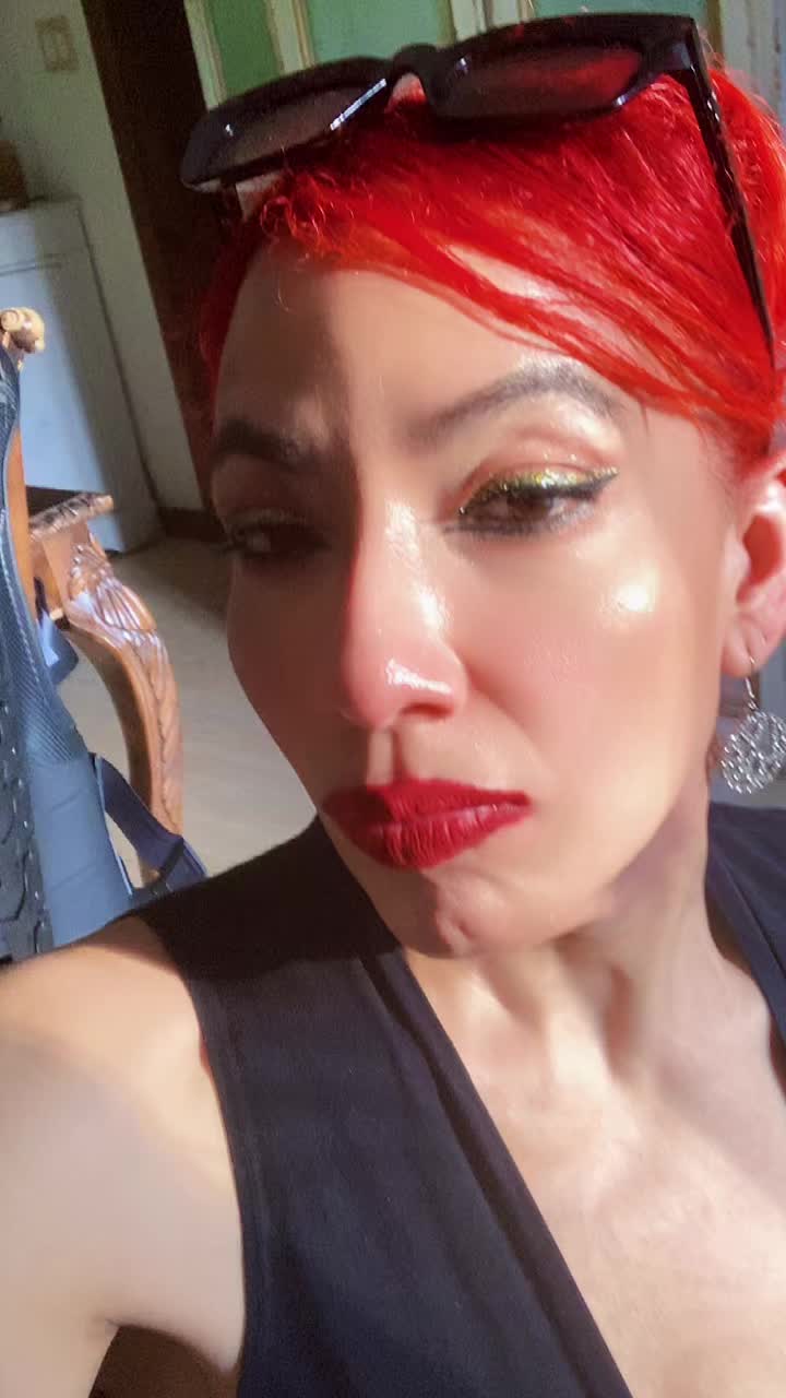 @Makeup from red