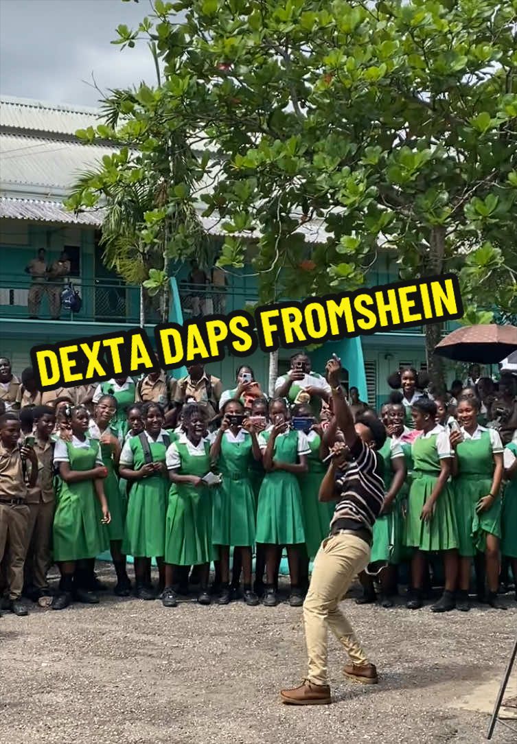 @🇯🇲&ensp;ᴍͥɪsᴛᴇͣʀͫ&ensp;ᴄ&ensp;👨🏽&zwj;🏫