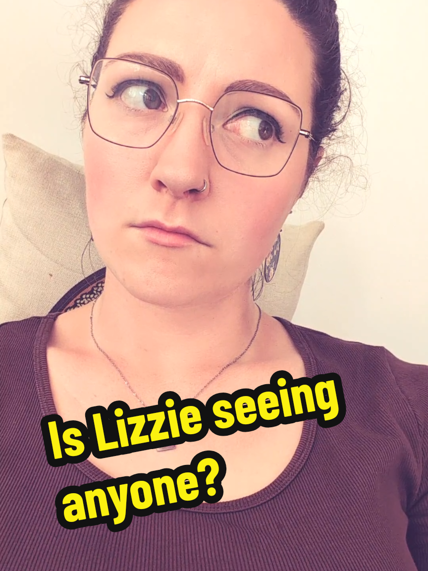 @✨ Lizz the Frizz ✨