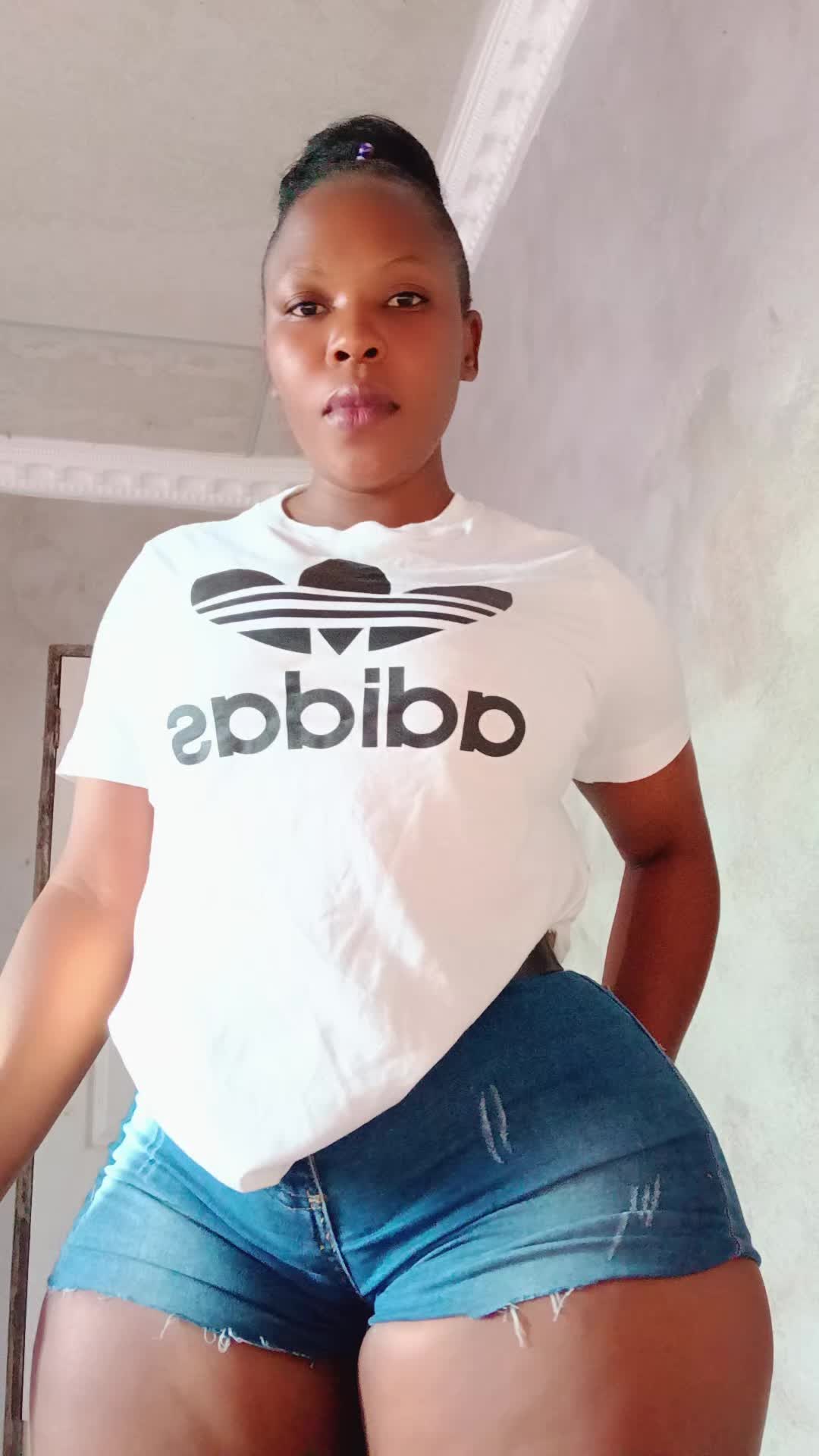 @Nikiwe.