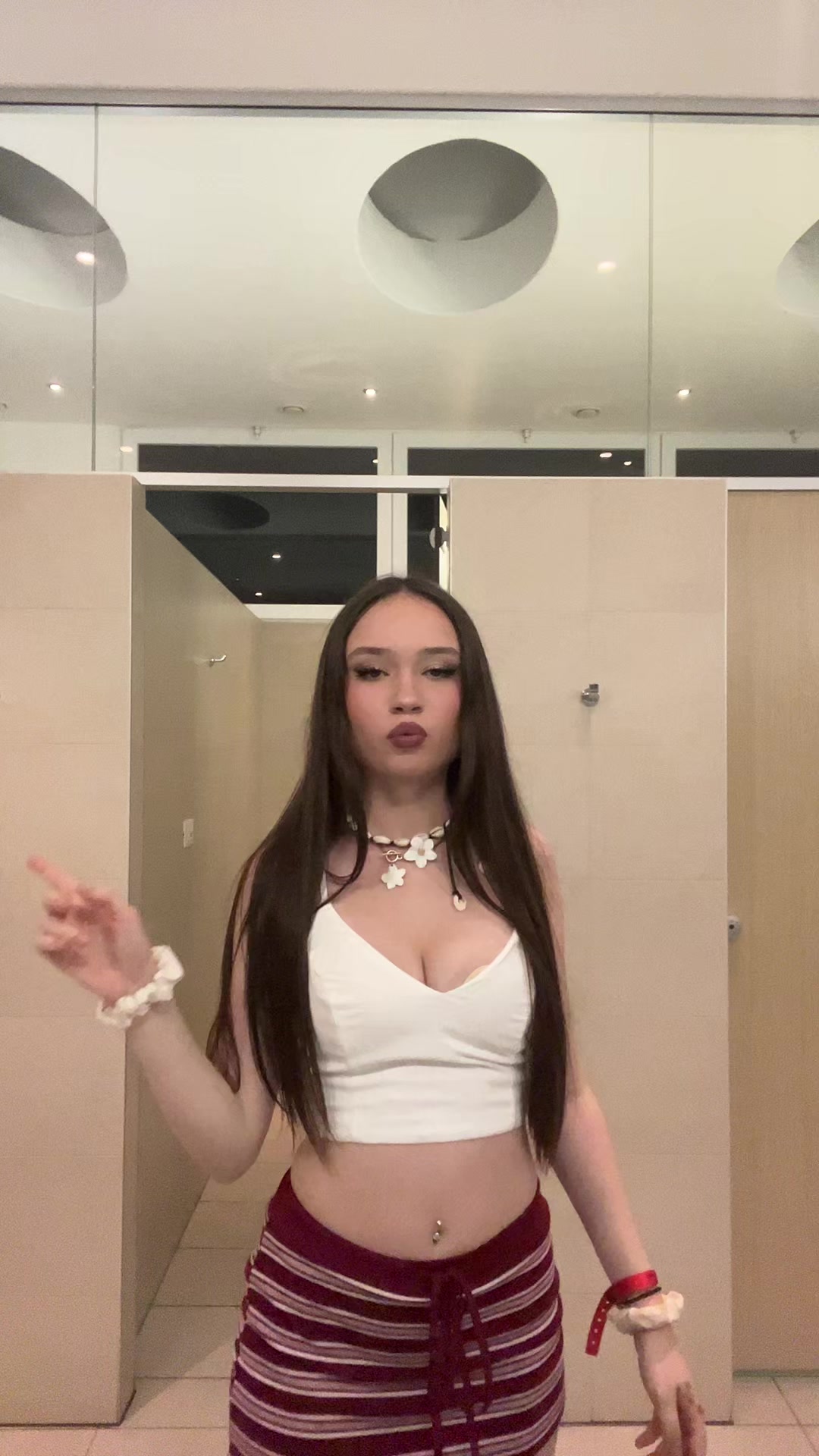@viky🪮