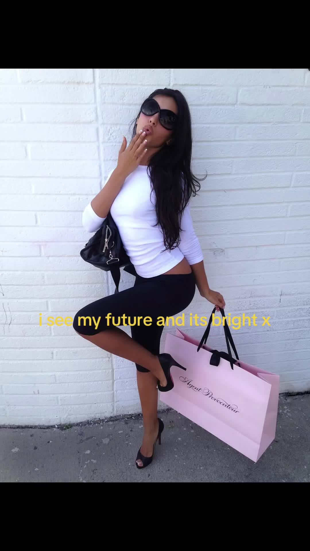 @𝓅𝒷𝓍💸