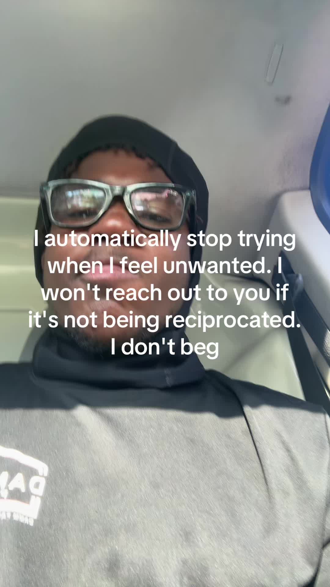 @😶
