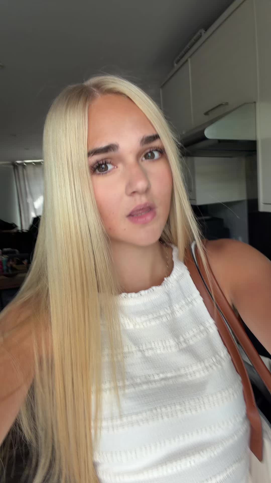 @itsskyyeeeee