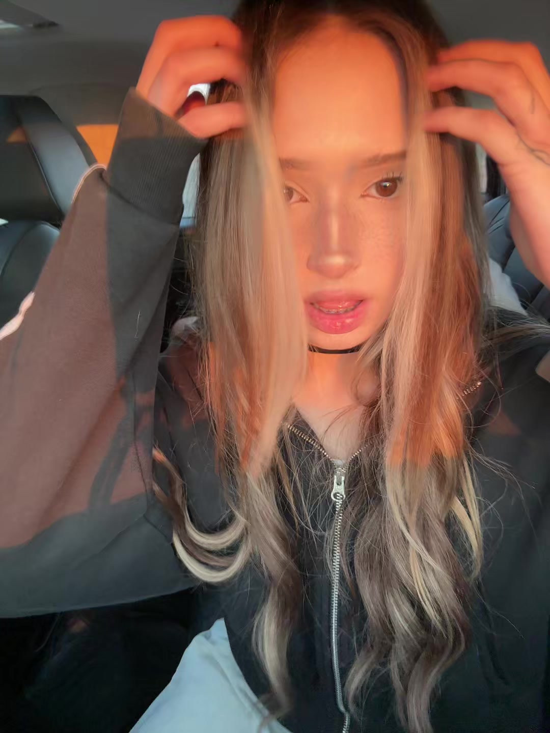 @Пчела