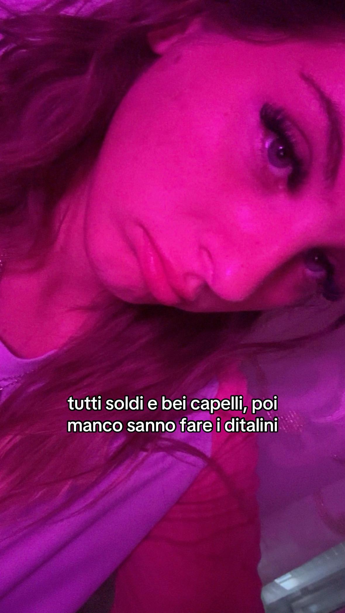 @𝒟𝑒𝒹𝑒🥀