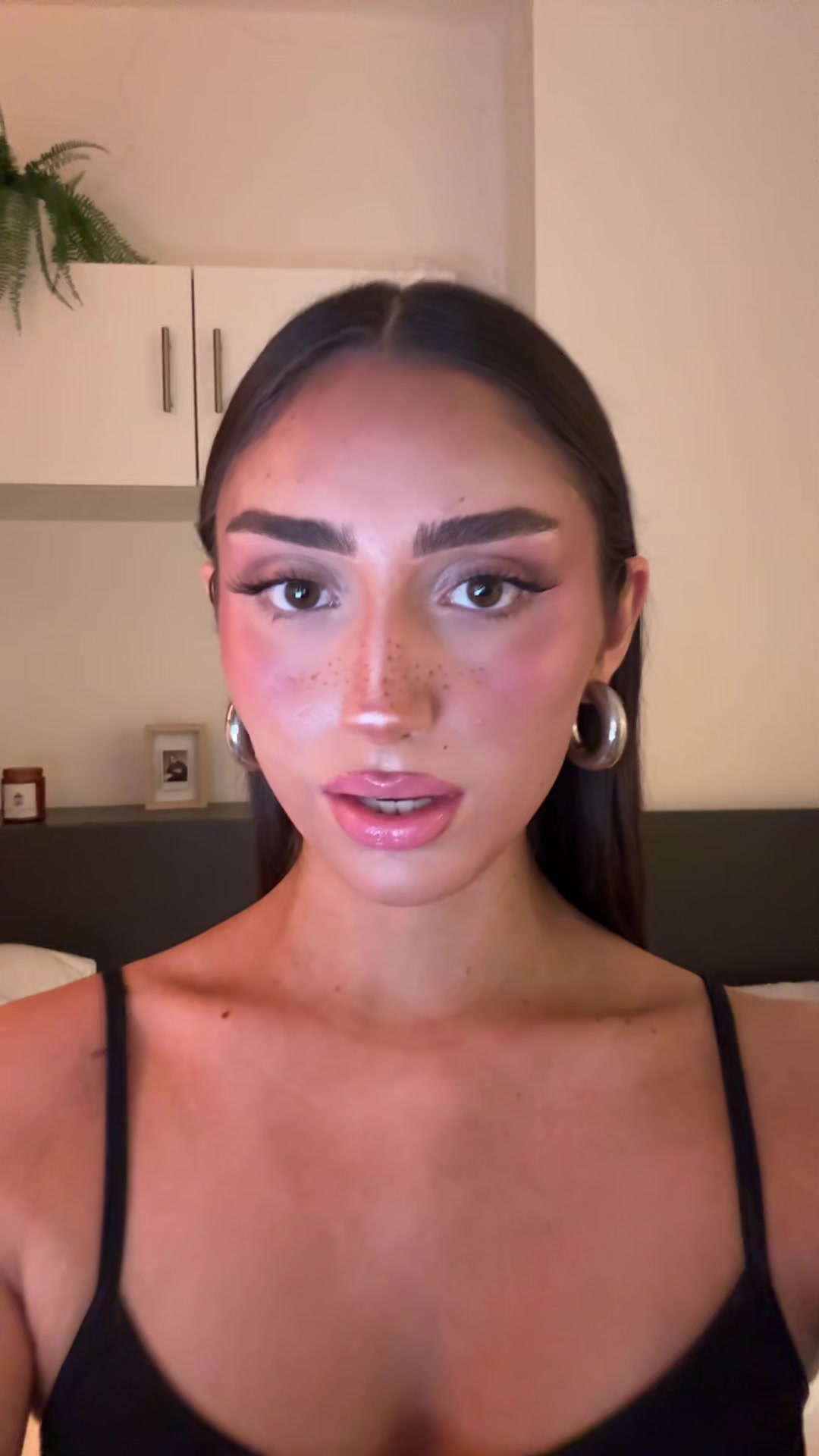 @⠀