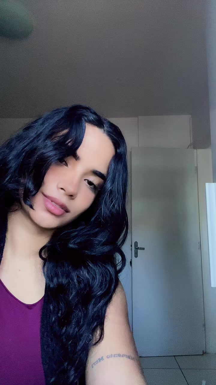 @adrielle_paz