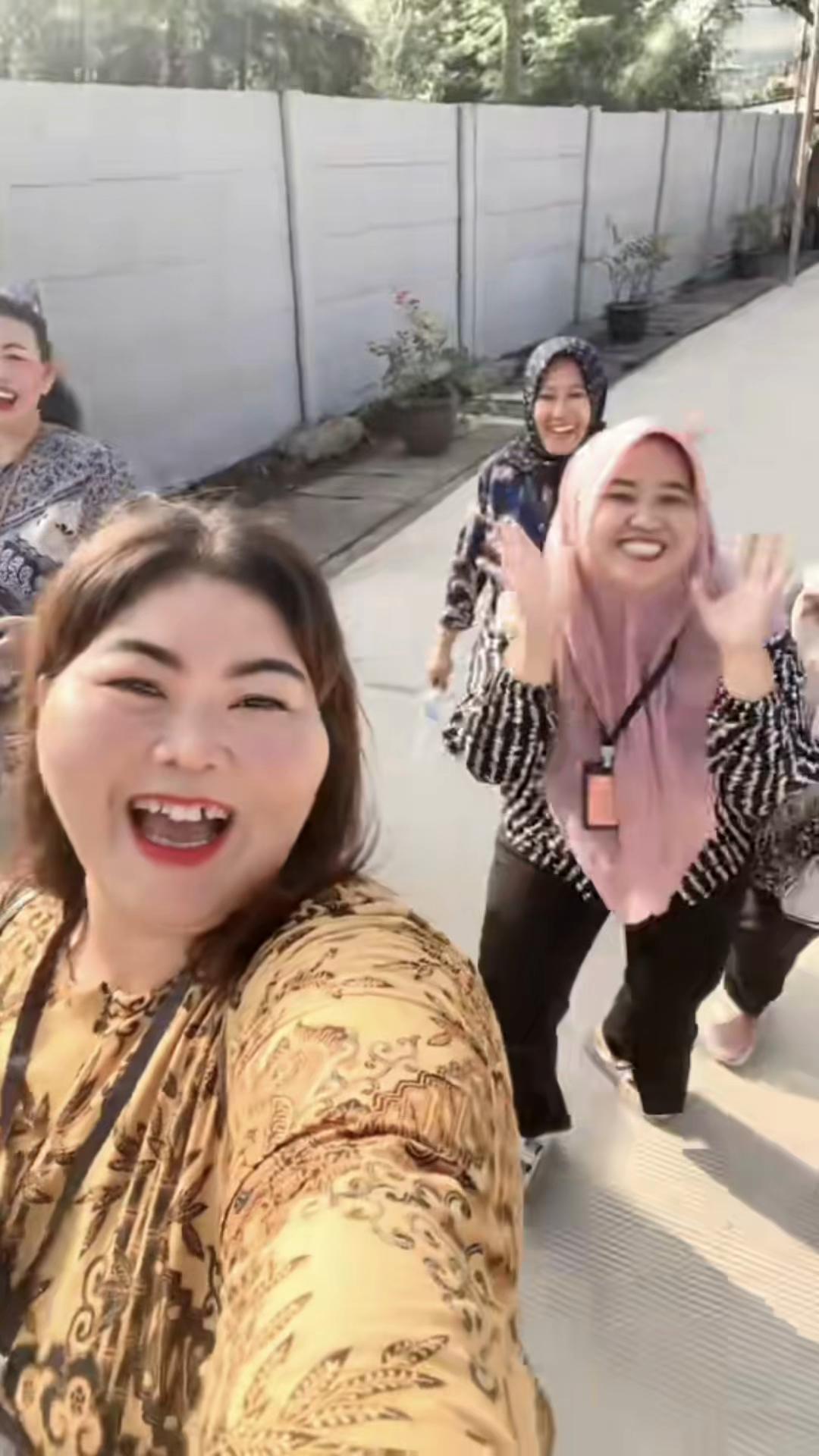 @Hii ,INI ENNA 🦀✨