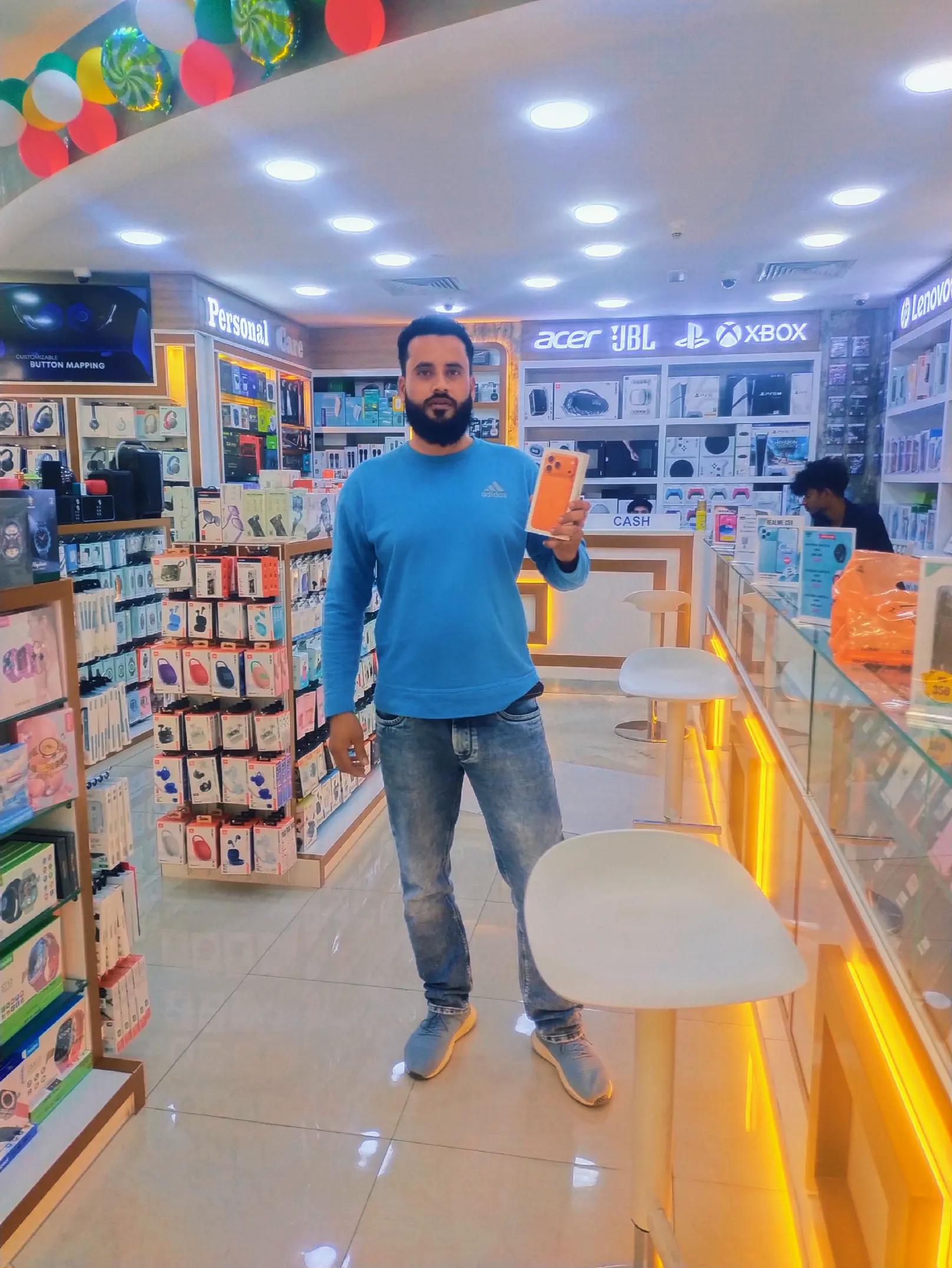 @Amjad Khan