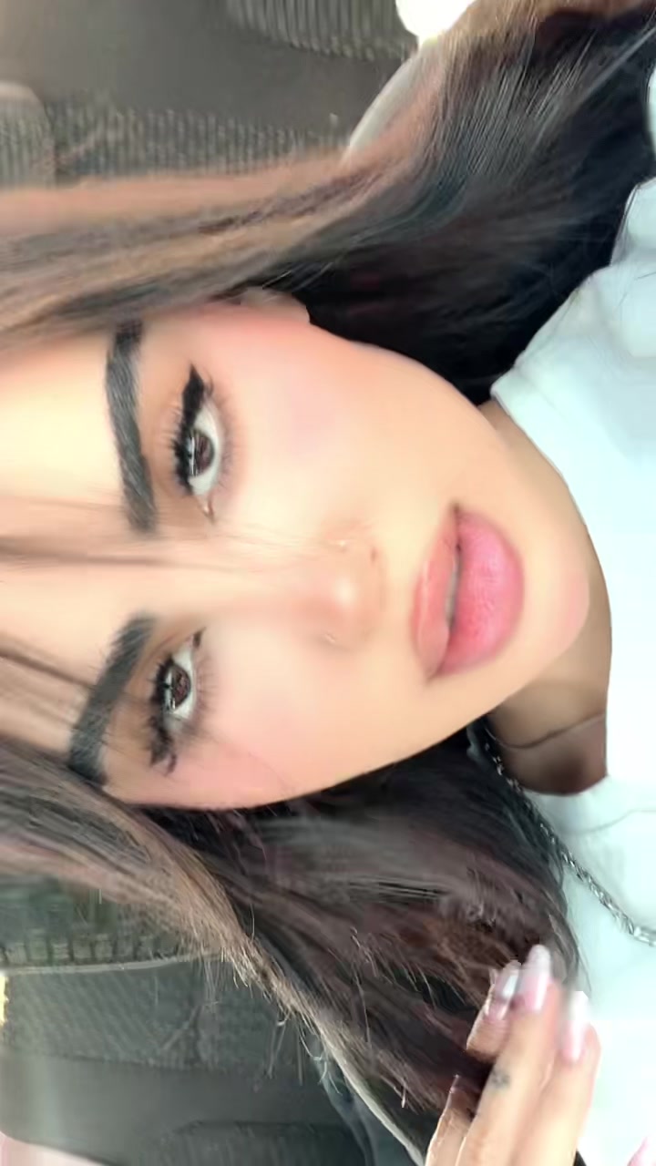 @Mellinyx