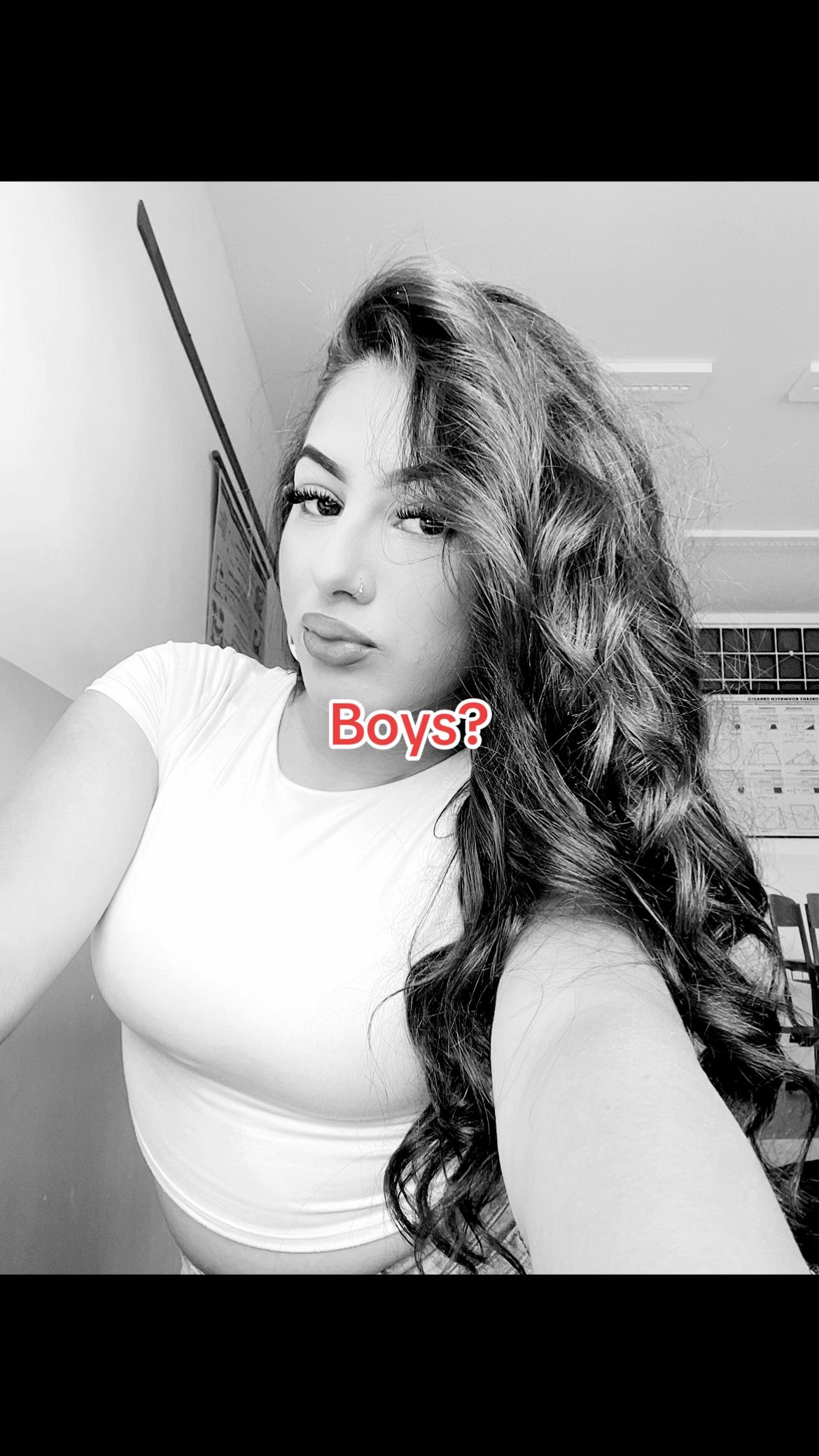 @Domina🤍