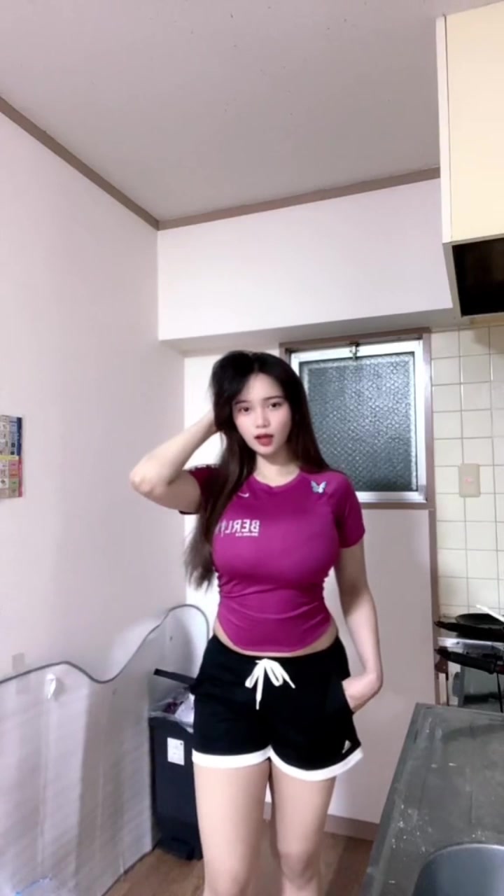 @lalapouu
