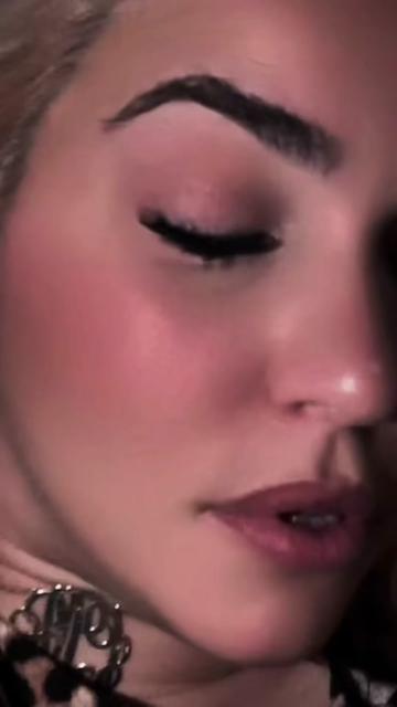 @꧁ঔ🤍🖤Eşťřęłł&iuml;ťą_łąřųbįą🖤🤍ঔ꧂