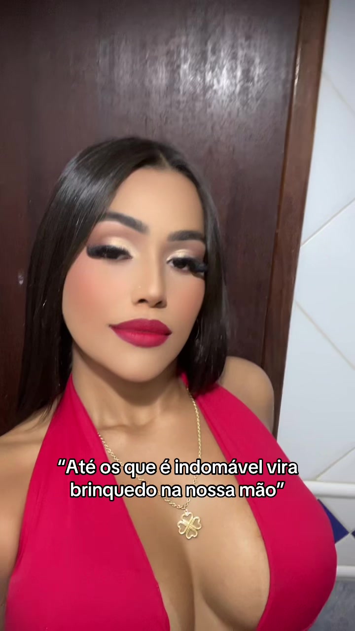 @Vict&oacute;ria Campos