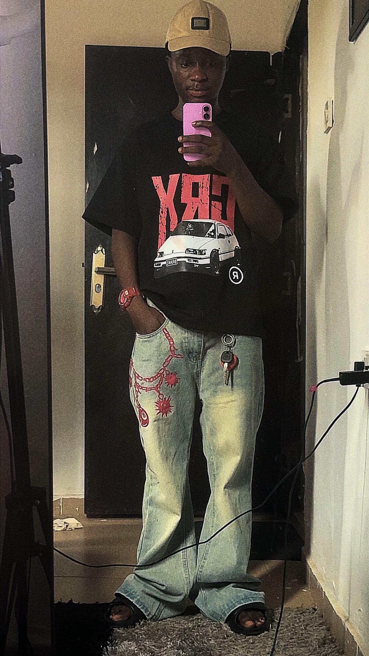 @Abayomi🤖👻