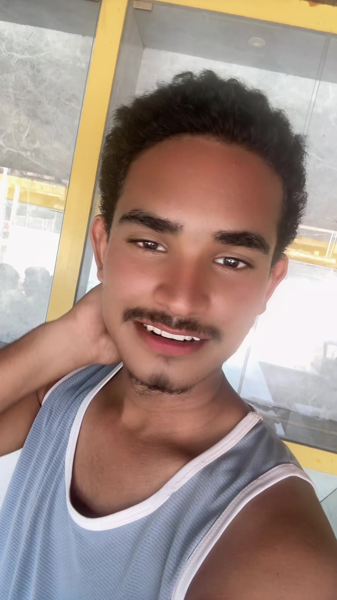 @सुरज बाबु🎀