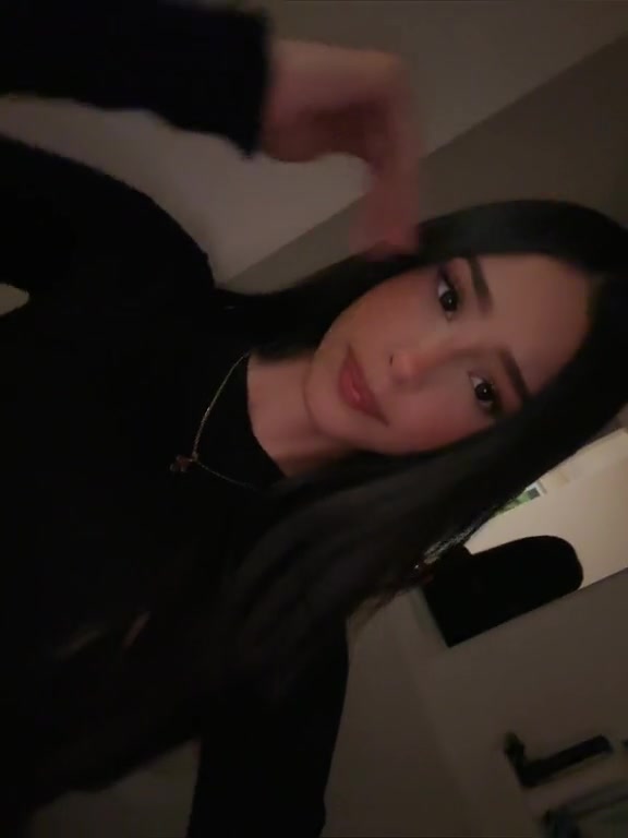 @ariannaaa